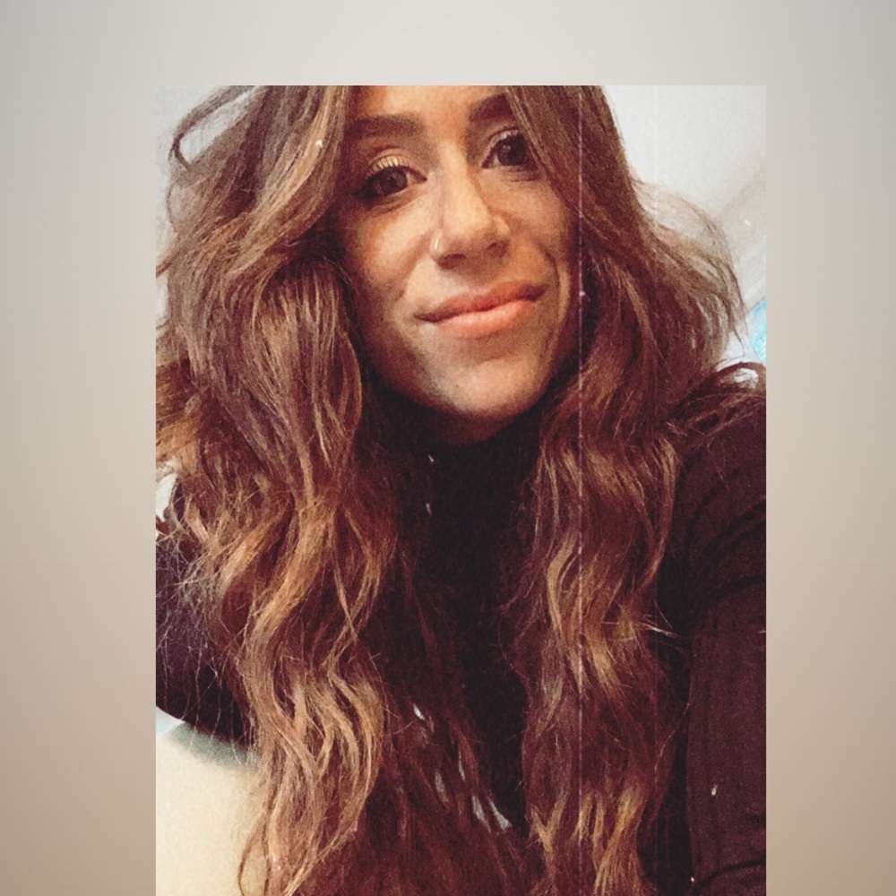 Meet your Posher, Brittney